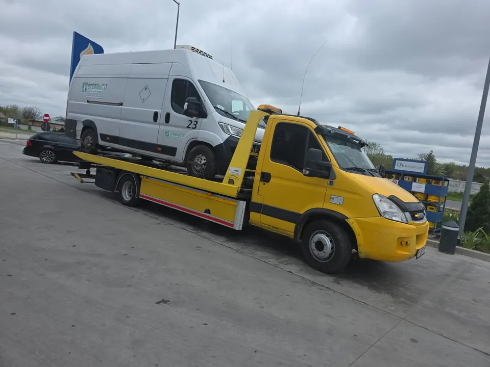 Tractare duba Iveco platforma